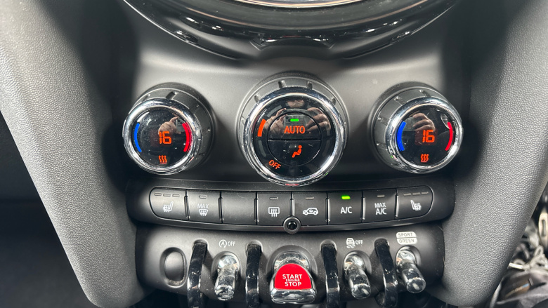 MINI Hatchback 1.5 Cooper Sport 5dr Petrol Hatchback